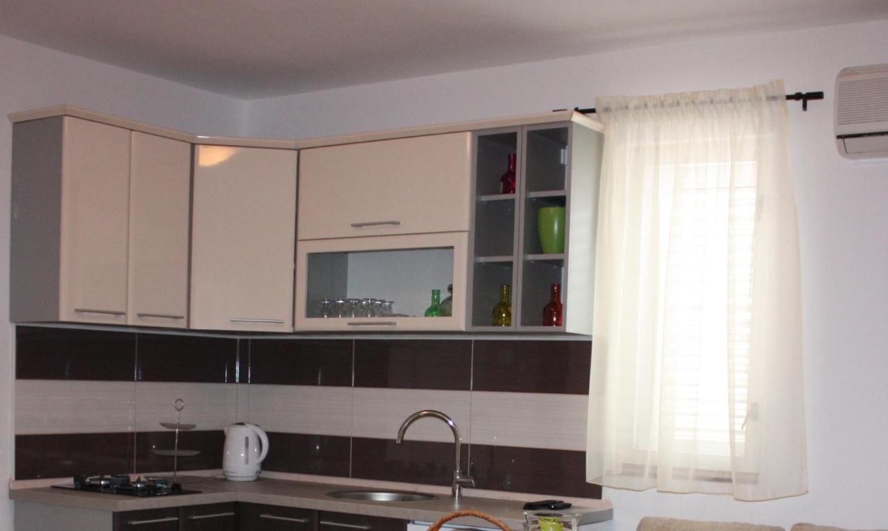 Apartments Kaja Đảo Pag Ngoại thất bức ảnh