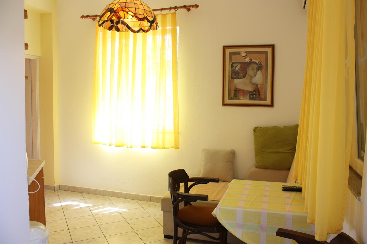Apartments Kaja Đảo Pag Ngoại thất bức ảnh