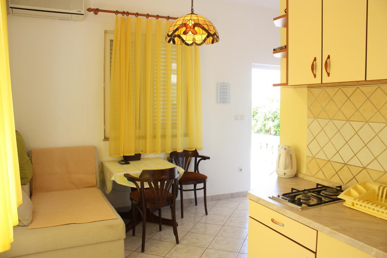 Apartments Kaja Đảo Pag Ngoại thất bức ảnh